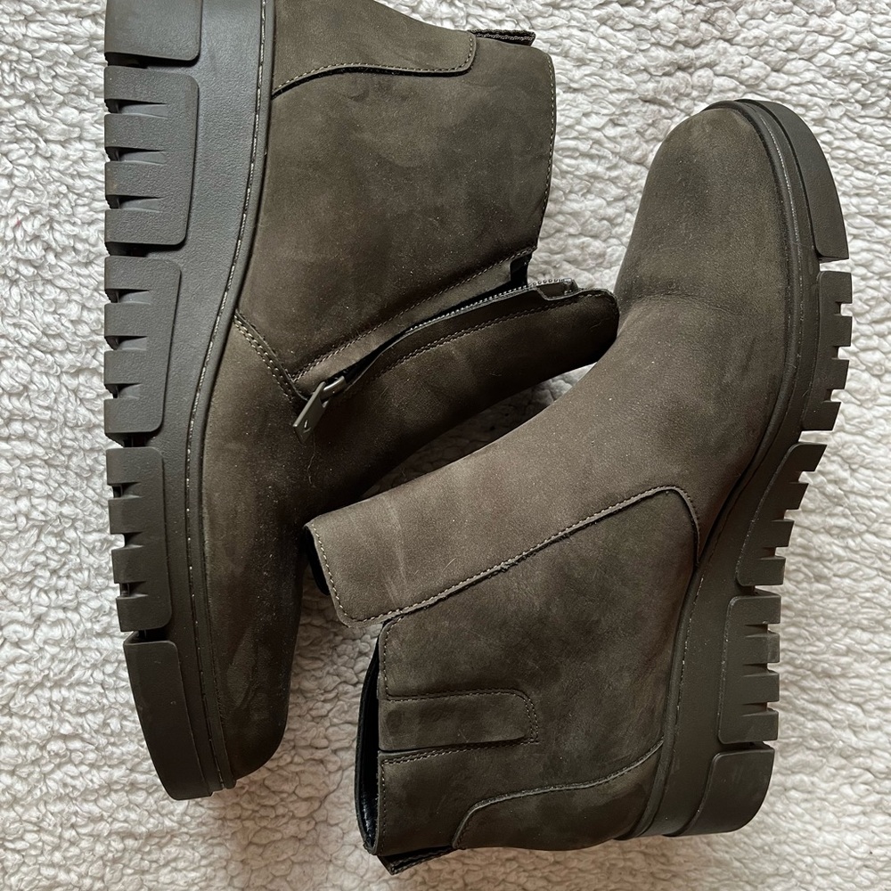 Vionic Women's Ankle Boots - Dark Olive - Picture 2 of 6